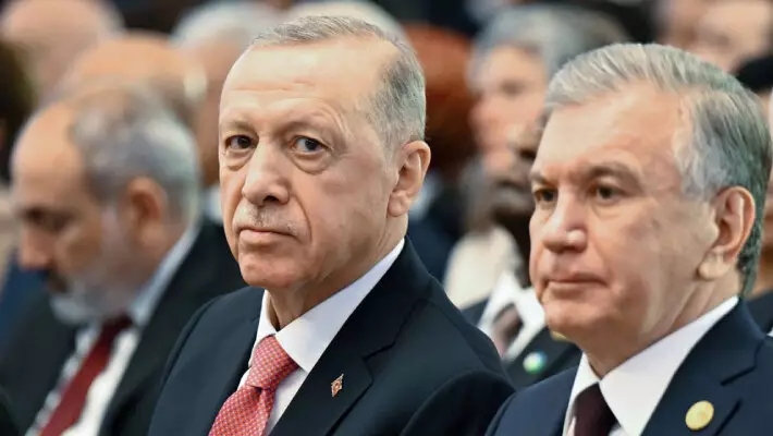 Мирзиёев поздравил президента Турции с 70-летним юбилеем