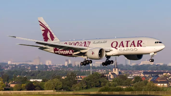 Самолет Qatar Airways экстренно сел в Самарканде из-за разгерметизации