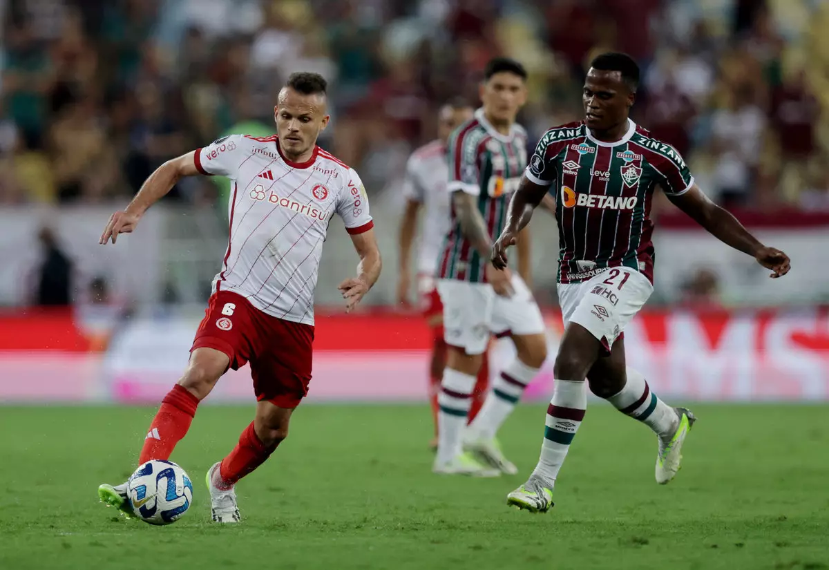 «Флуминенсе» и «Интернасьонал» сыграли вничью в полуфинале Кубка Либертадорес