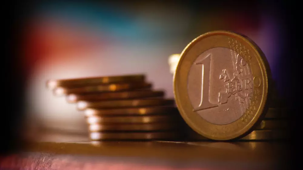 Названы официальные курсы доллара, рубля и евро на 10 октября