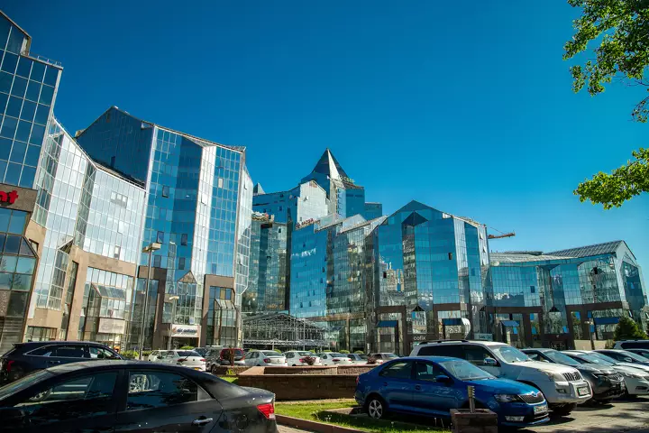 Аренда офиса класса А в Астане и Алматы стала дороже, чем в Москве
