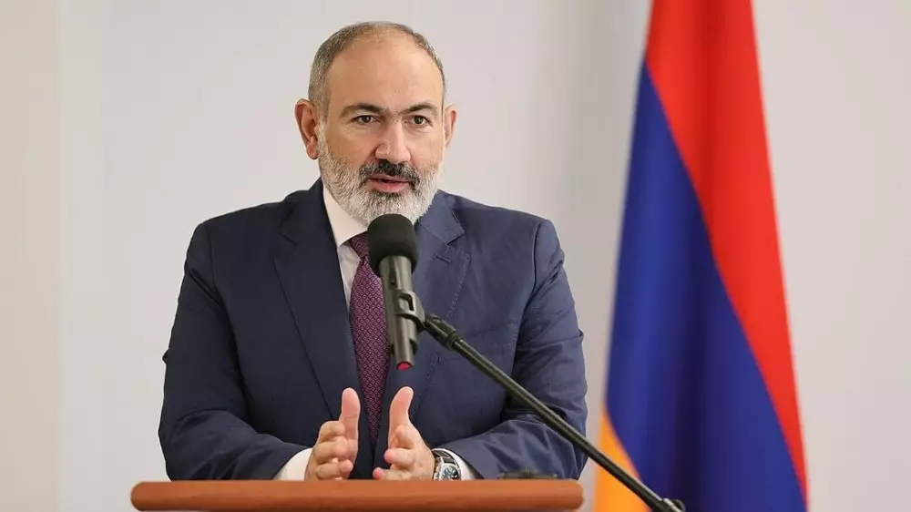 Пашинян заявил, что не видит преимуществ в размещении российской военной базы в Армении