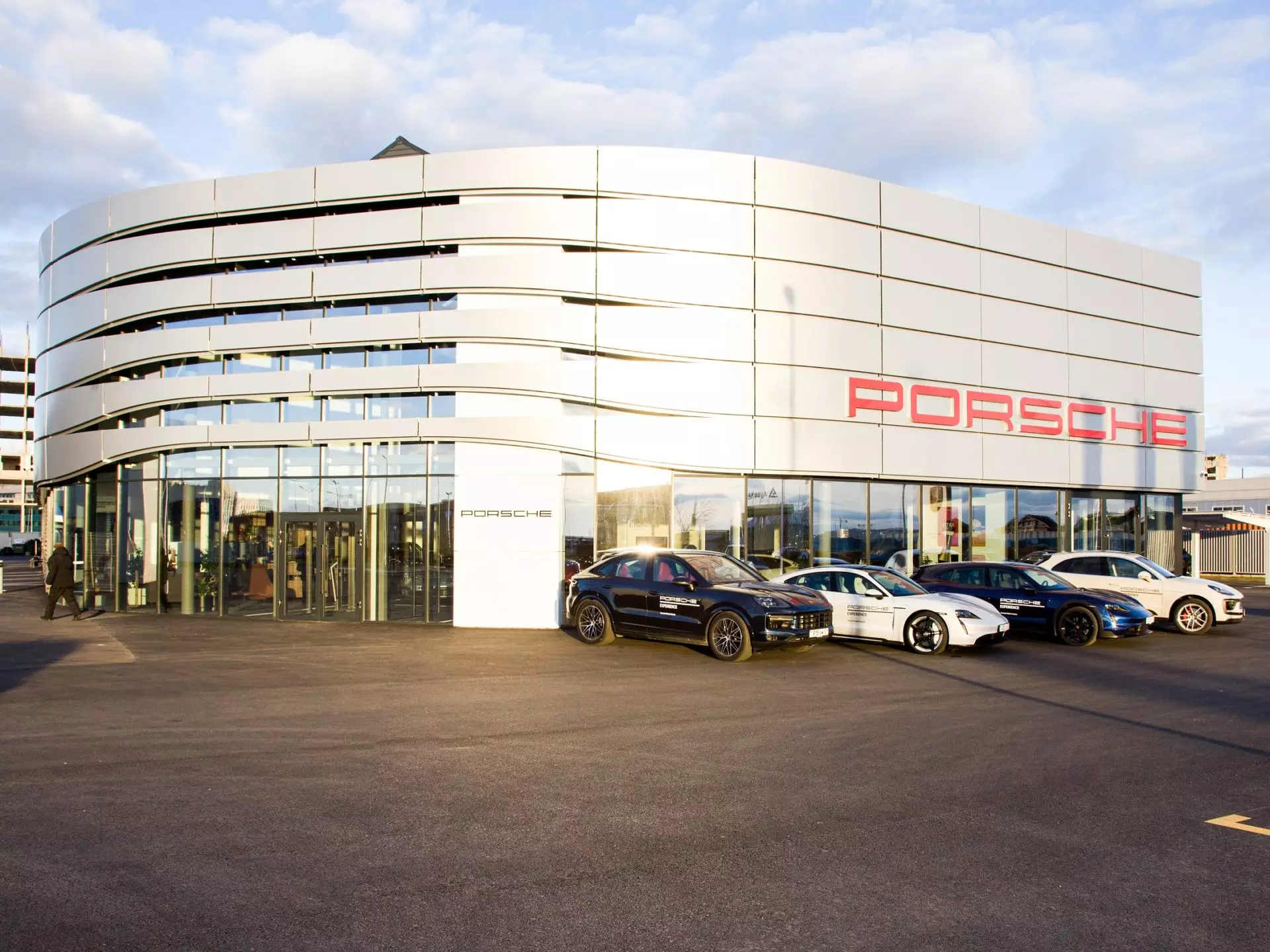 Porsche Centre Astana откроет новые грани взаимодействия с премиальным брендом