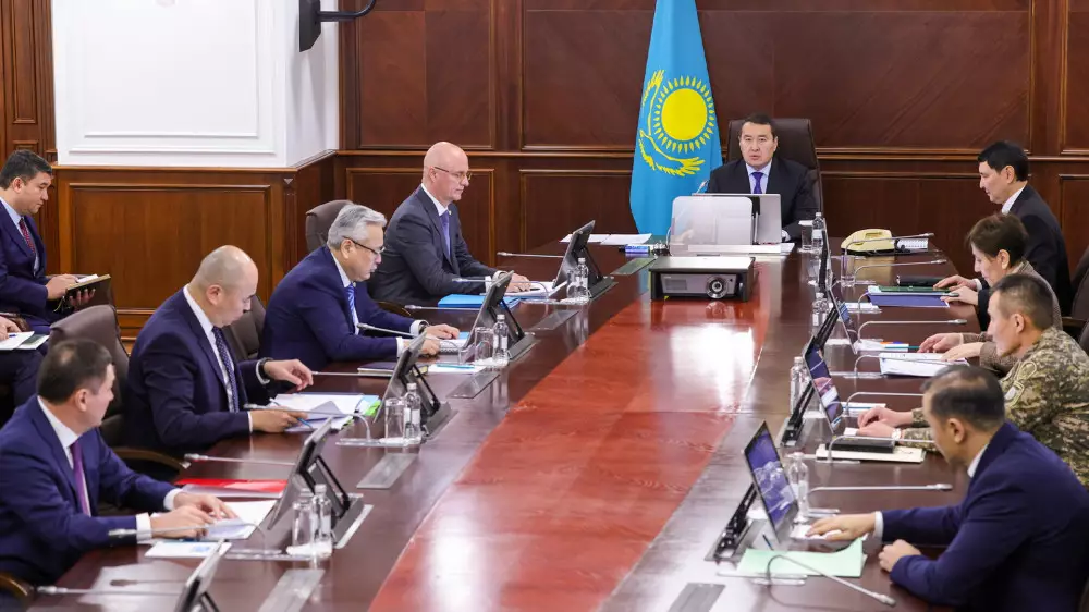 Правительство могут обязать открыть комментарии для казахстанцев на трансляции заседаний
