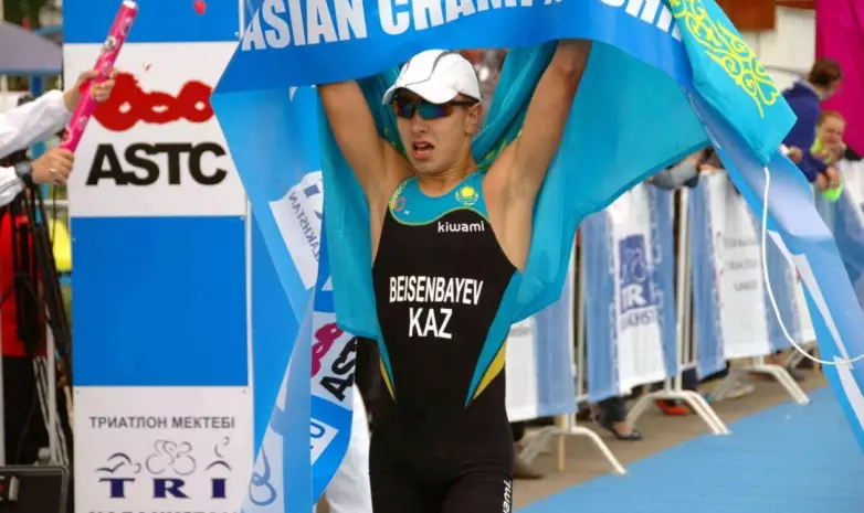 Сборная Казахстана по триатлону отметилась двумя медалями на чемпионате Азии