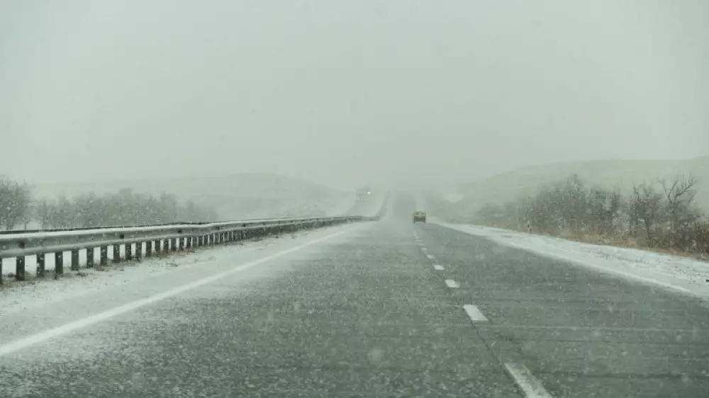 Дороги закрыли в Акмолинской области из-за ухудшения погоды