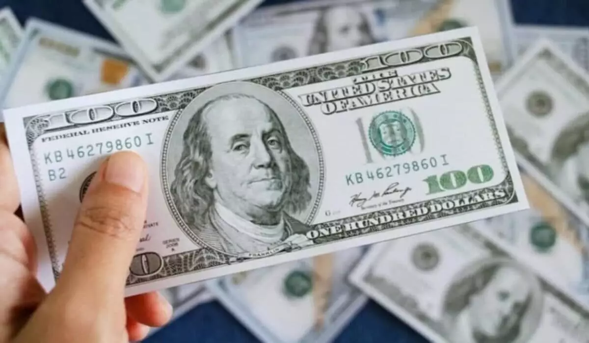 Курс доллара упал на биржевых торгах в Казахстане