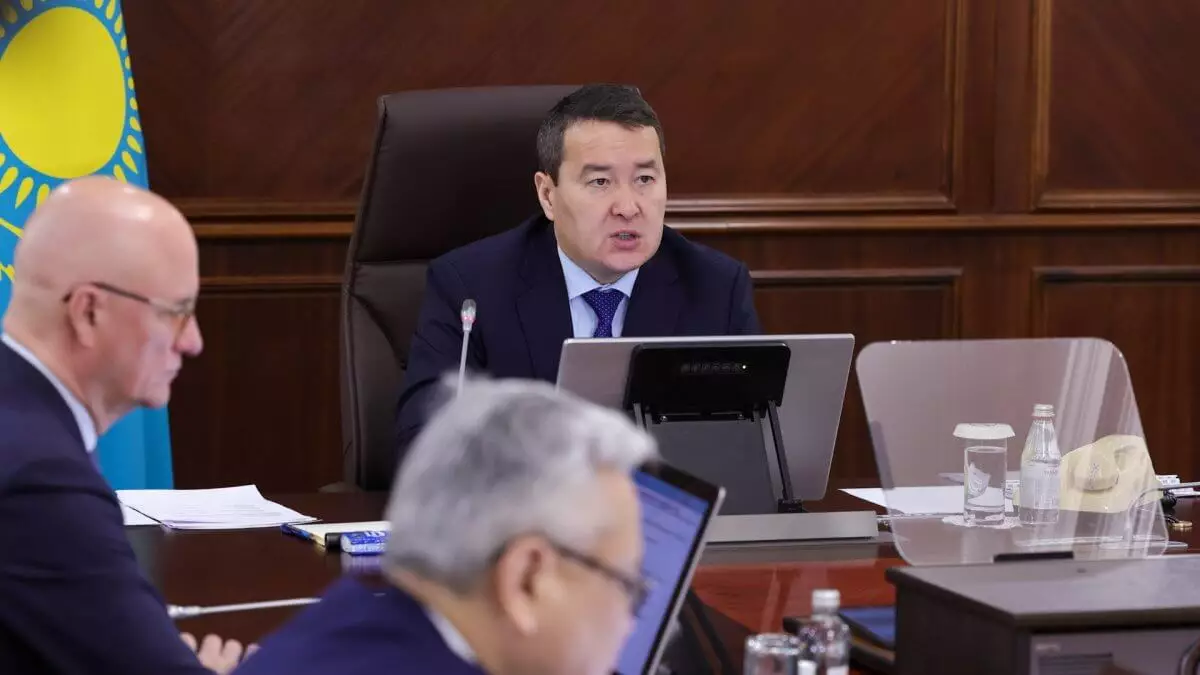 Смаилов ответил на слухи об аренде китайскими инвесторами земли в Казахстане (ВИДЕО)