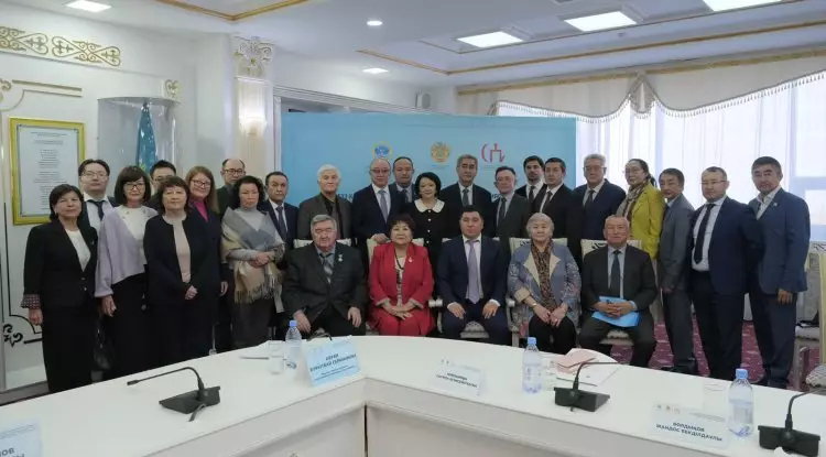 Справедливый Казахстан: теория и практика политической модернизации в контексте эволюции политических институтов