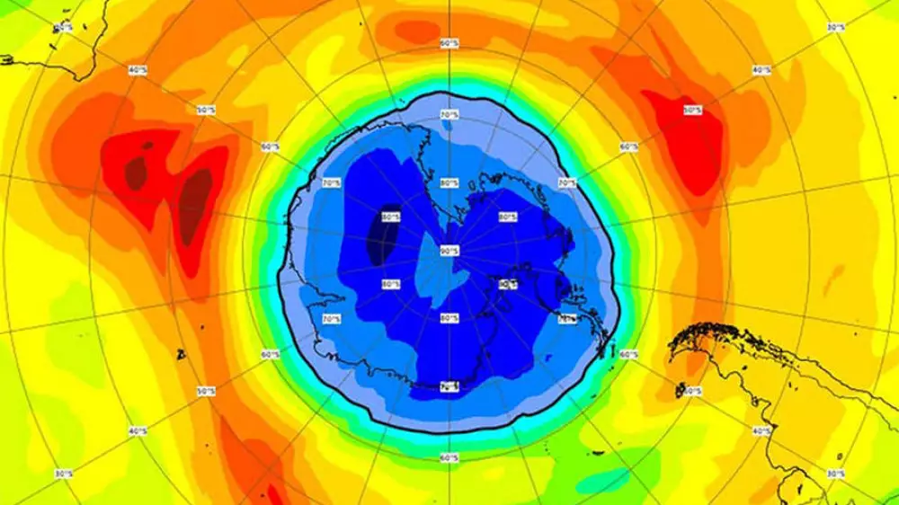Озоновая дыра над Антарктикой продолжает углубляться - ученые