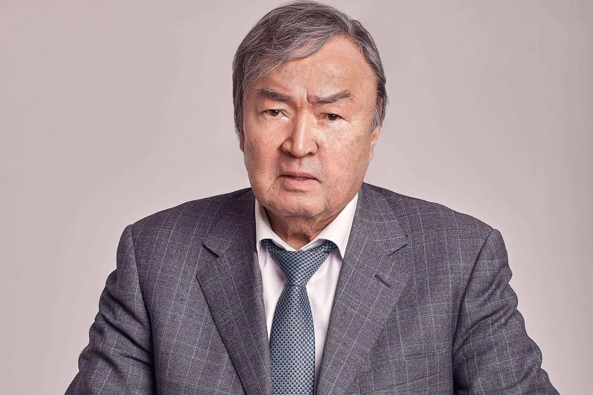 В Казахстане презентуют книгу Олжаса Сулейменова «Так было…»