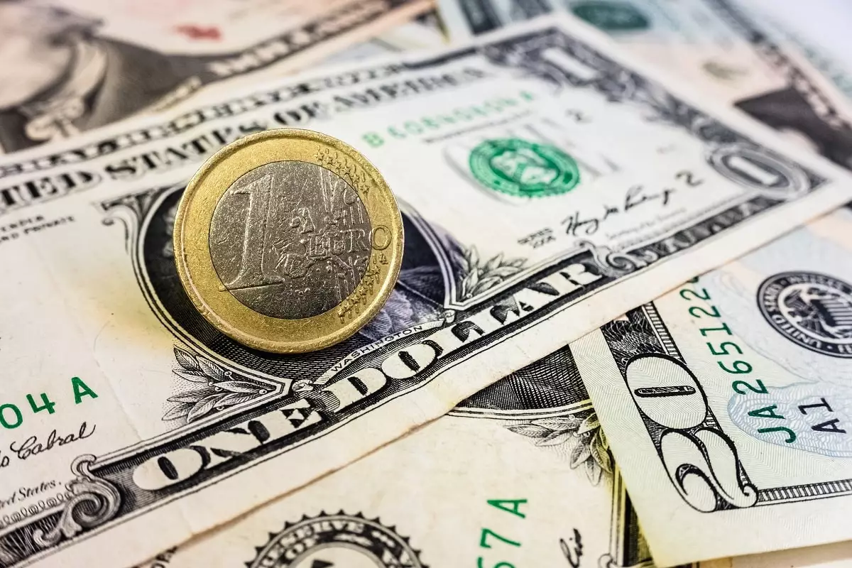 Курс доллара, евро и рубля в обменниках Алматы 30 ноября 2023 