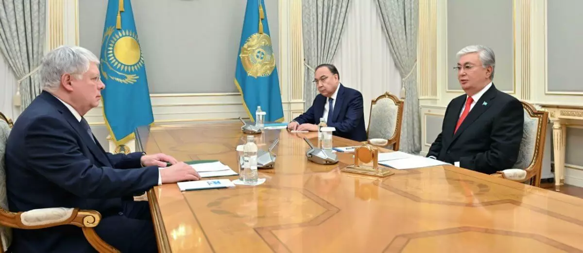Перспективы казахстанско-российского партнерства обсудили Токаев и посол РФ