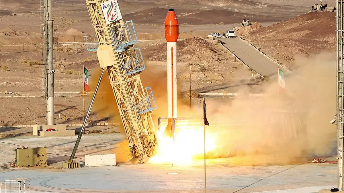 Иран утверждает, что отправил капсулу, способную доставить животных в космос
