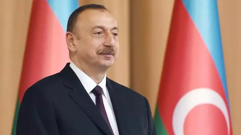 Внеочередные выборы внезапно назначили в Азербайджане