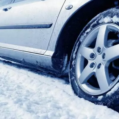 Как правильно подготовить авто к зиме: полезные советы водителям
