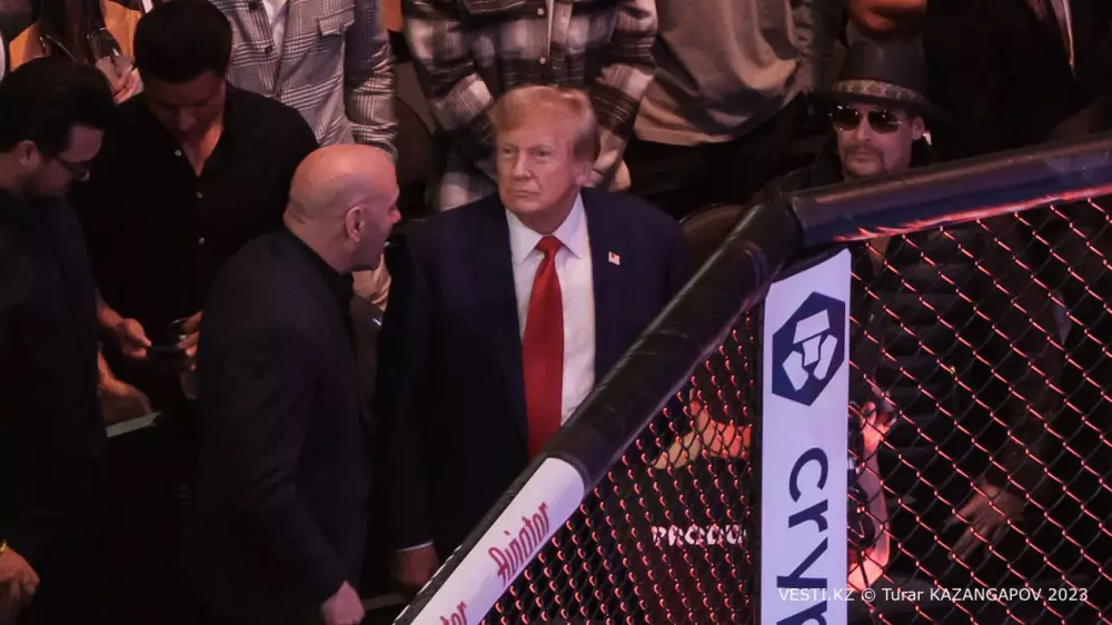 Дональд Трамп посетил бой Шавката Рахмонова в UFC