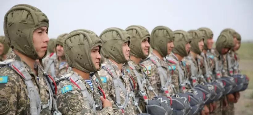 Казахстанские солдаты получили отсрочки по кредитам почти на два миллиарда тенге