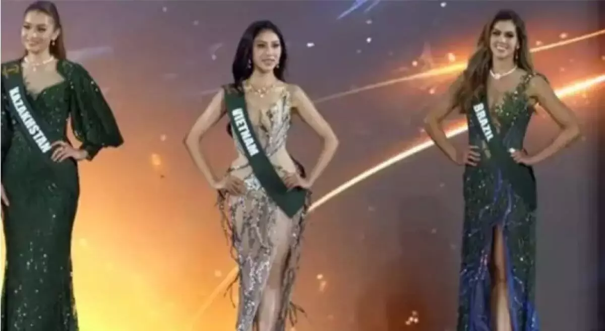 Казахстанку наградили за лучшее вечернее платье на конкурсе «Мисс Земля»