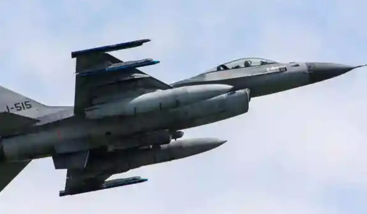 Нидерланды готовят 18 истребителей F-16 для передачи Украине