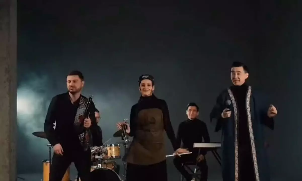 Казахстанские музыканты представили кавер на хит «Italo Disco»