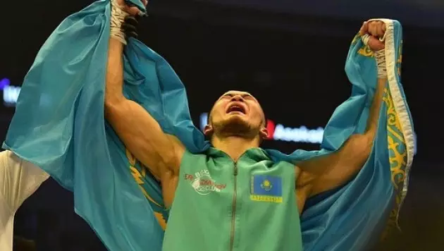 Казахстанский боксер нокаутом закрыл первое поражение в карьере