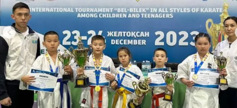 Медали международного турнира по каратэ завоевали юные спортсмены из области Абай