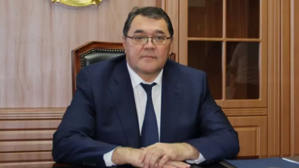 Қайрат Сүнтаев ішкі істер министрінің орынбасары қызметінен босатылды