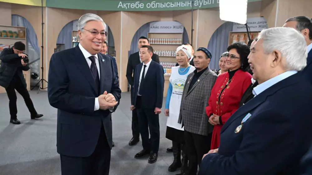 Эксперты оценили уровень доверия казахстанцев к Президенту