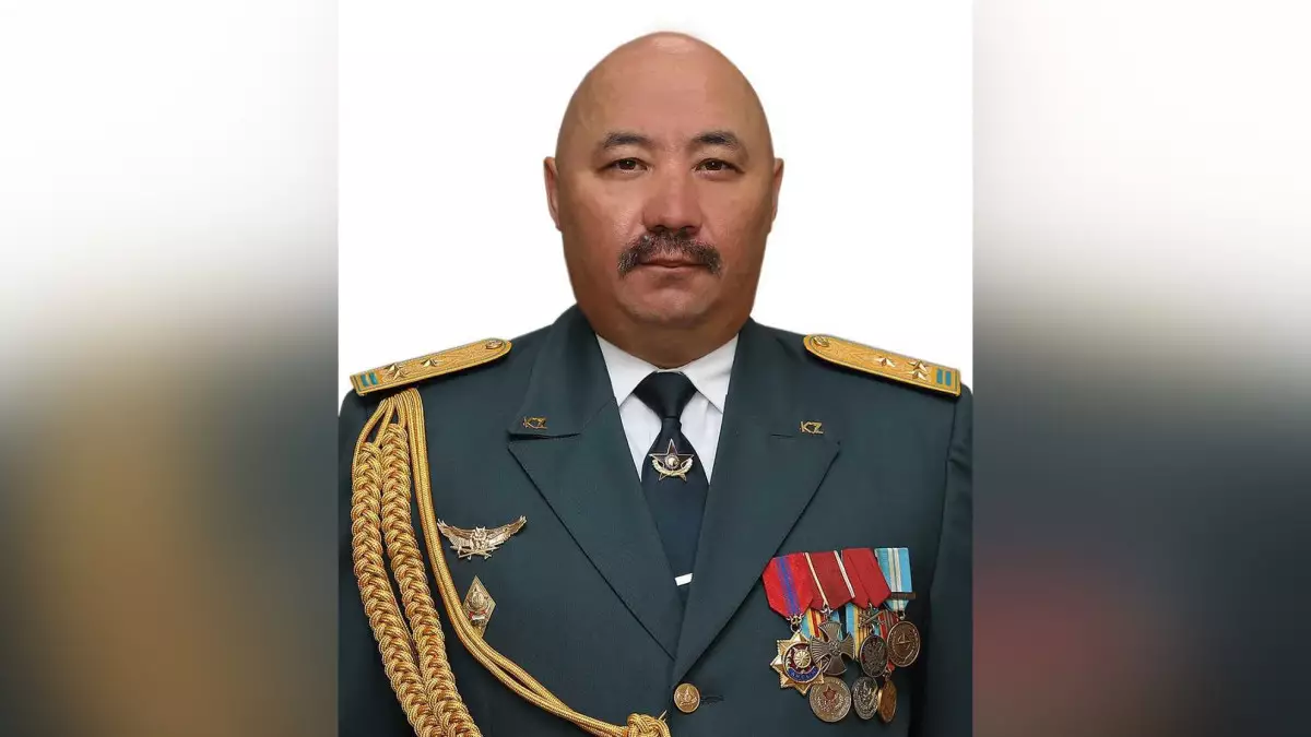 Президент освободил от должности командующего Силами спецопераций ВС РК