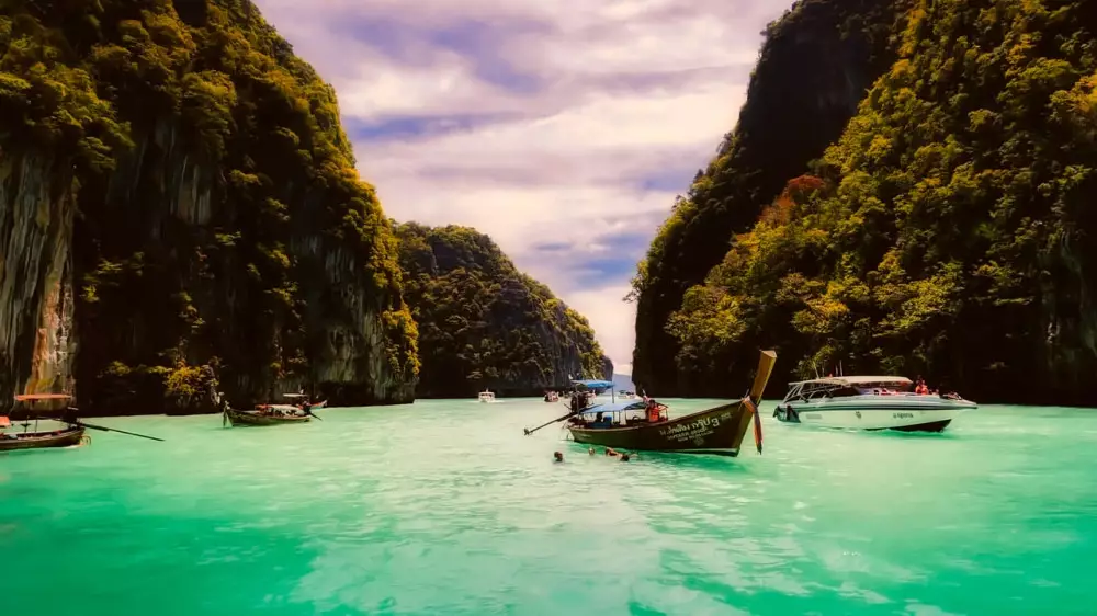 В Таиланде запустили онлайн-систему продления виз