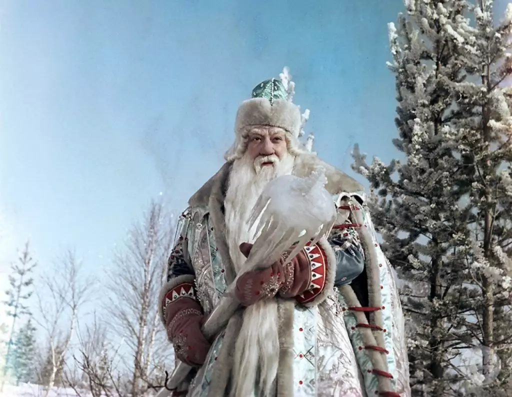 Какой ТВ-канал покажет и где смотреть фильм «Морозко» в новогодние праздники 2023/2024