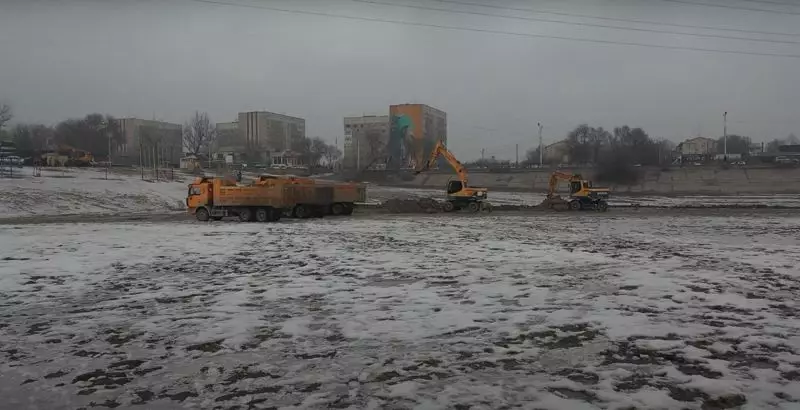 Алматыдағы Сайран су қоймасы алғаш рет тазаланып жатыр