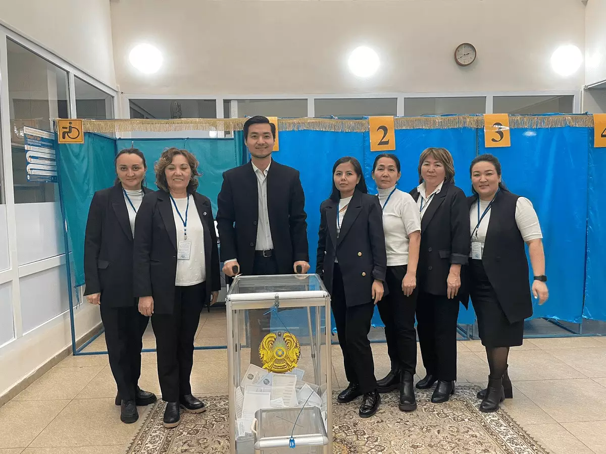 Параолимпиец Серик Есматов проголосовал в Алматы