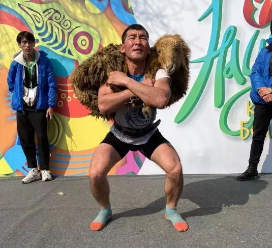 Армейский спортсмен установил рекорд Казахстана