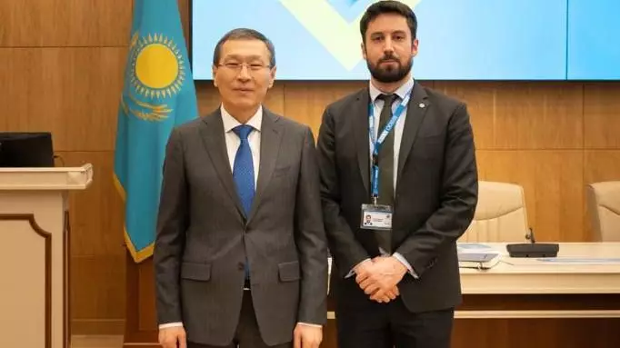 Нурлан Абдиров встретился с Главой Миссии БДИПЧ ОБСЕ по наблюдению за выборами