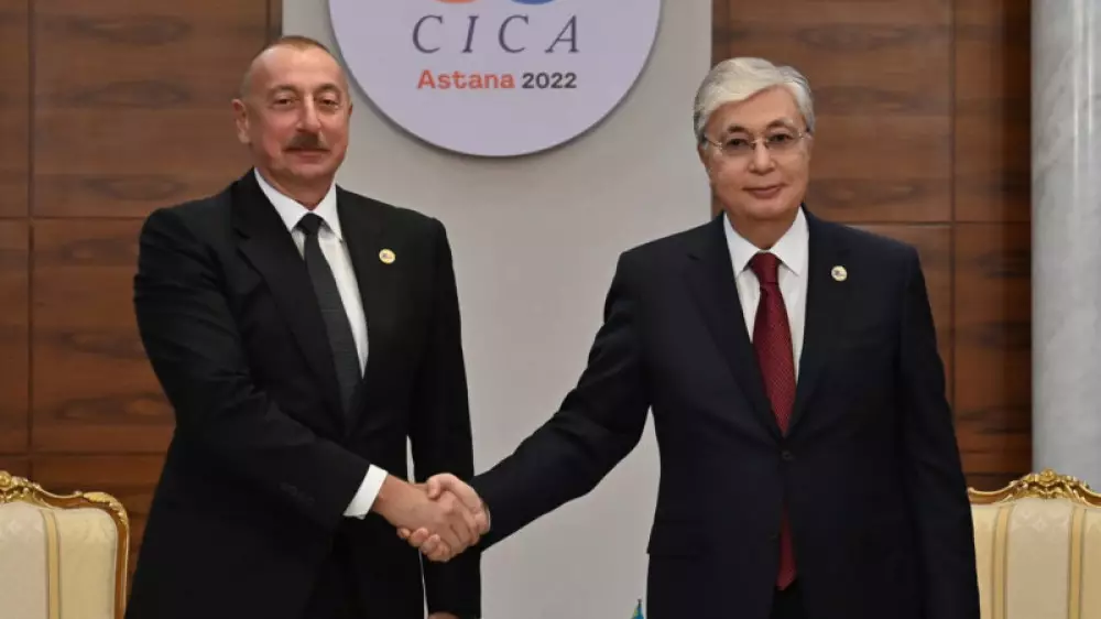 Әзербайжан президенті Тоқаевпен кездесуге Астанаға келеді