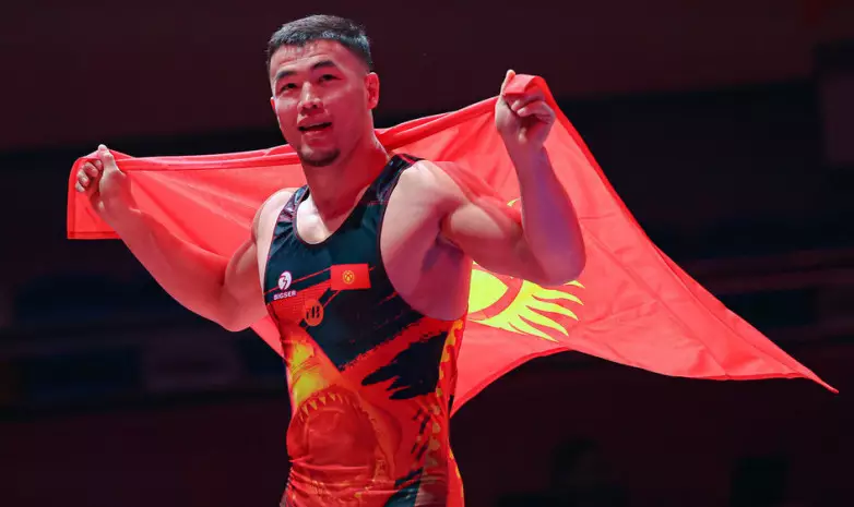 Кыргызский борец после победы на ЧА в Астане возглавил мировой рейтинг