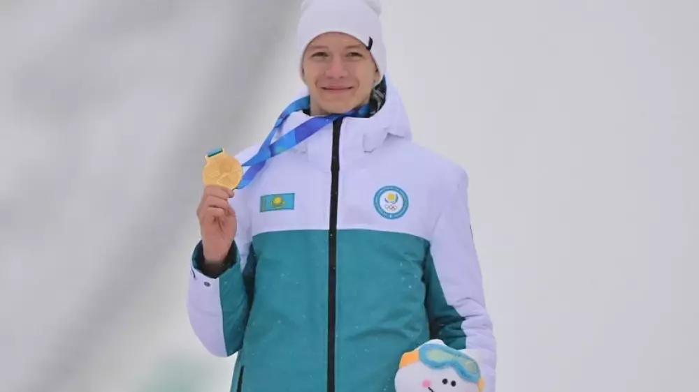 Олимпийский чемпион из Казахстана получил неожиданное поздравление: видео