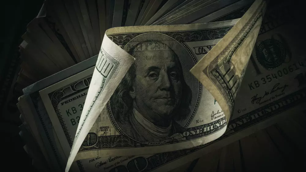 Сколько стоят доллар, евро и рубль в обменниках на утро 24 января