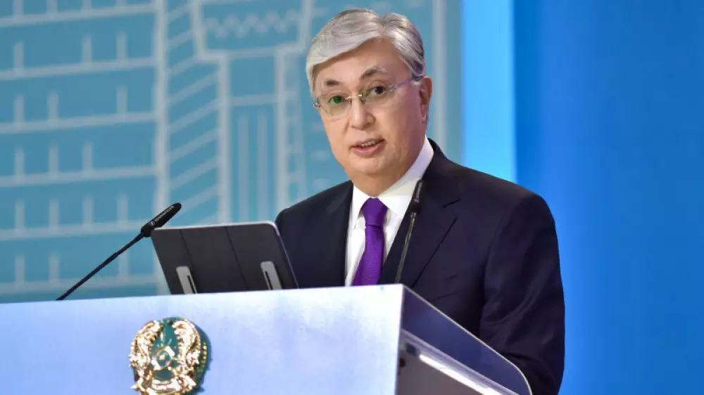 Президент Тоқаев Алматыға ұшып барды