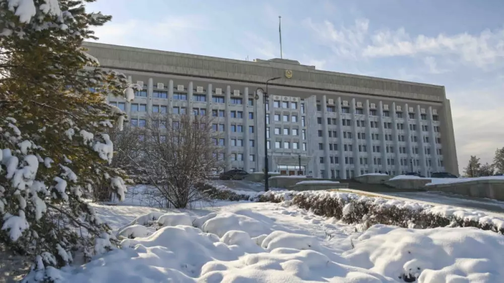 Тоқаев Алматы әкімдігінің қайта қалпына келтірілген ғимаратына барды