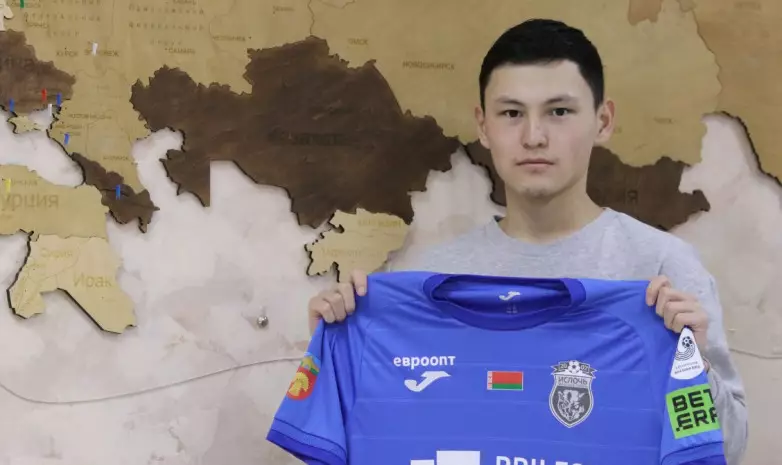 19-летний казахстанский полузащитник перешел в иностранный клуб