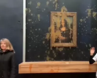 “Мона Лиза сорпа ішті”: Желіде ерсі видео тарады (ВИДЕО)