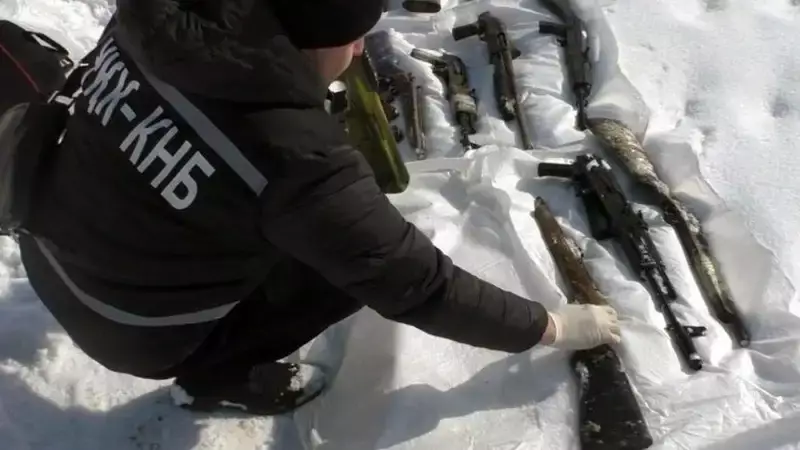 Тайник с автоматами, пистолетами и гранатами нашли в Алматы