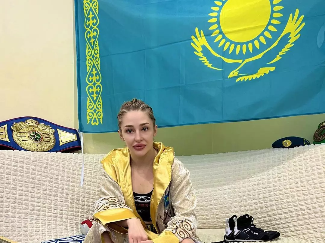Самая сексуальная боксерша Казахстана завоевала титул чемпионки мира