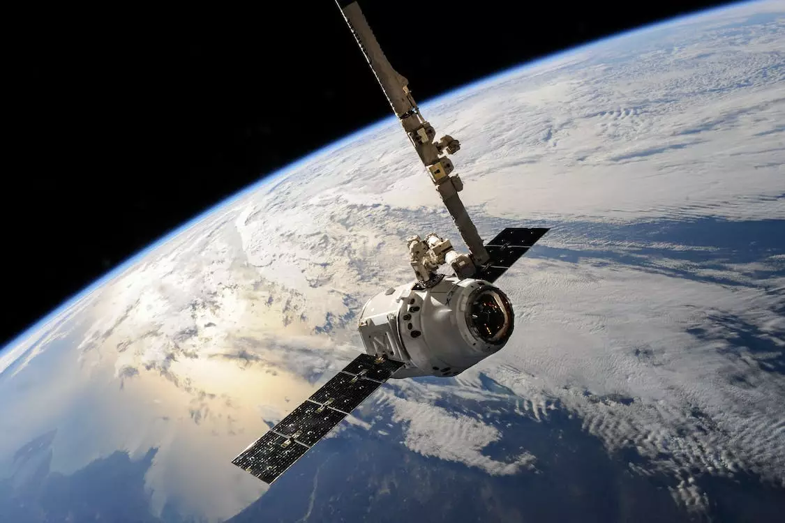 В космос запустили первый в мире спутник с искусственным интеллектом