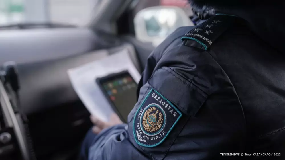 Наряды на дорогах: патрульная полиция перешла на усиление в Казахстане
