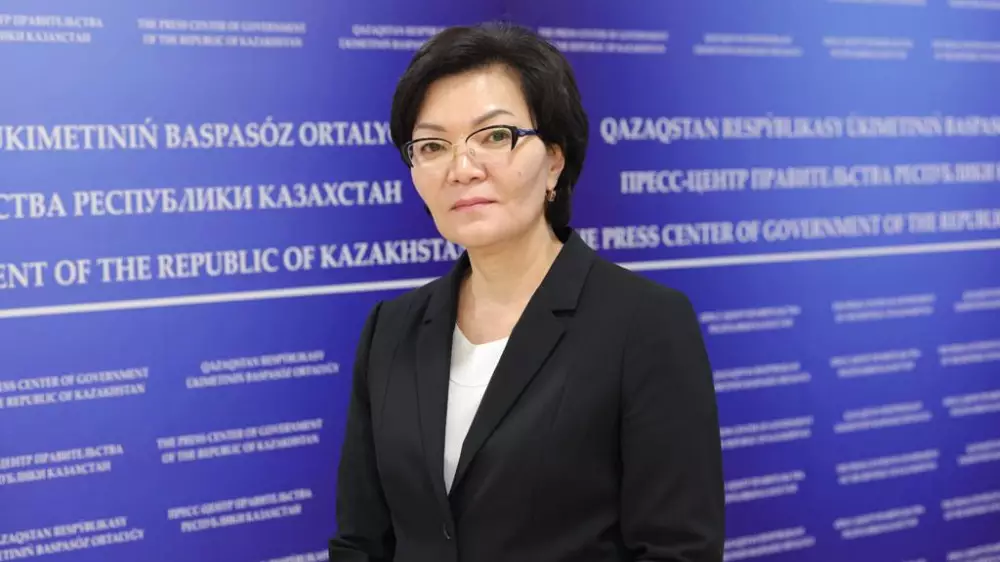 Светлана Жакупова осталась министром труда и соцзащиты