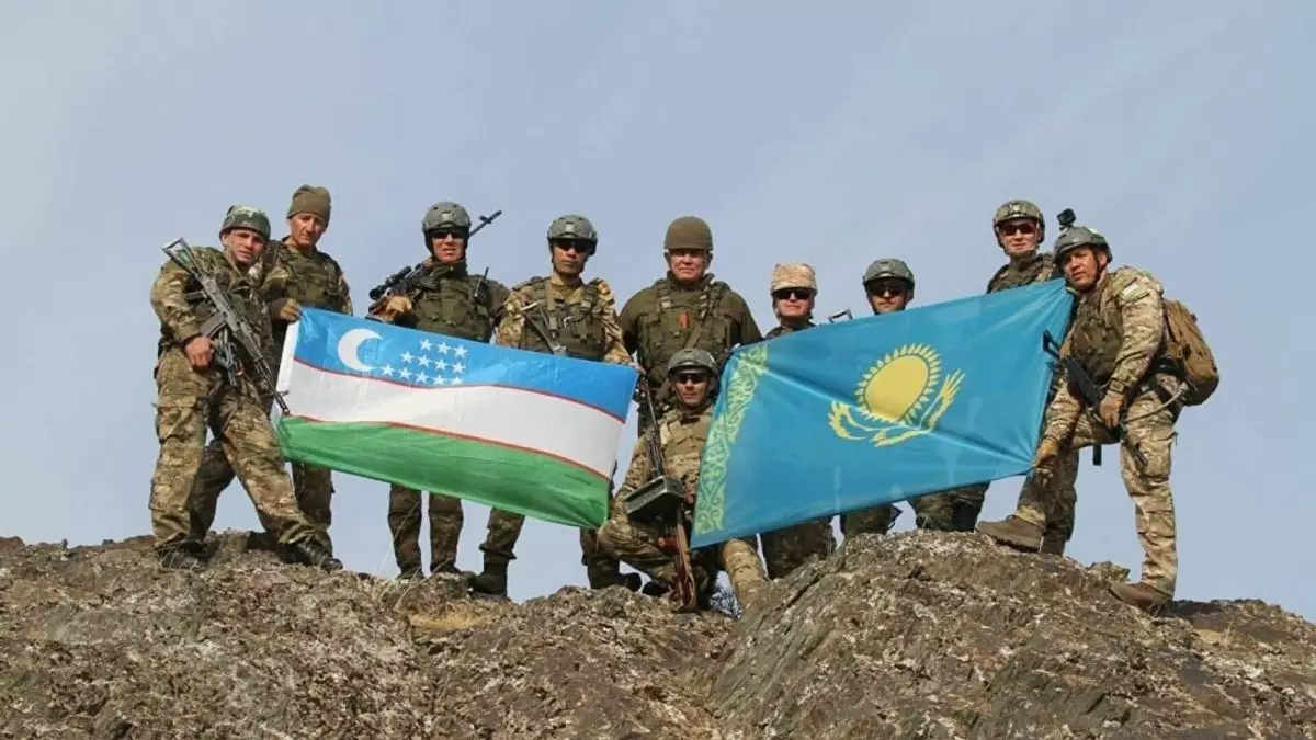 Қазақстан VS Өзбекстан: әскери қуаты, техникалары, бюджеті
